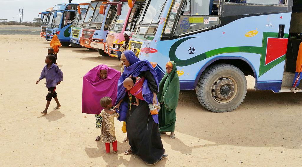 The population in these camps is expected to be reduced by 150,000 by the end of 2016 as a result of: voluntary returns to Somalia; relocation of non-somali refugees and those destined to settle in
