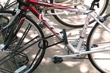 61 Should you bring a bike to campus, lock your bike with a U-Lock and take any easily removable items from your bike with you Do not leave your valuables unattended Should you bring a vehicle to