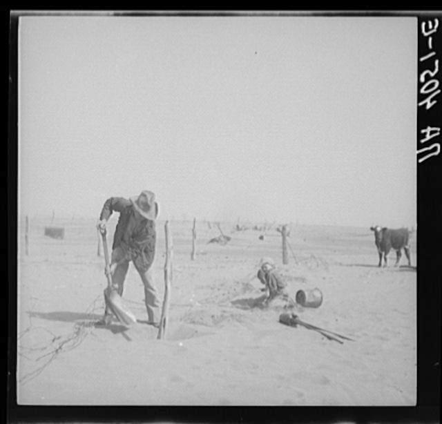 Name: Date: Aim: How did nature impact farmers during the Great Depression? Photograph #2 Taken from the Library of Congress: http://www.loc.gov/pictures/resource/fsa.8b38287/ Questions: 1.