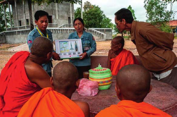 13 Comprehensive sensitisation of the population to the dangers: mine risk education in a Cambodian monastery DEZA / SDC Mekong As far as the financial commitments of the mine action donor states are
