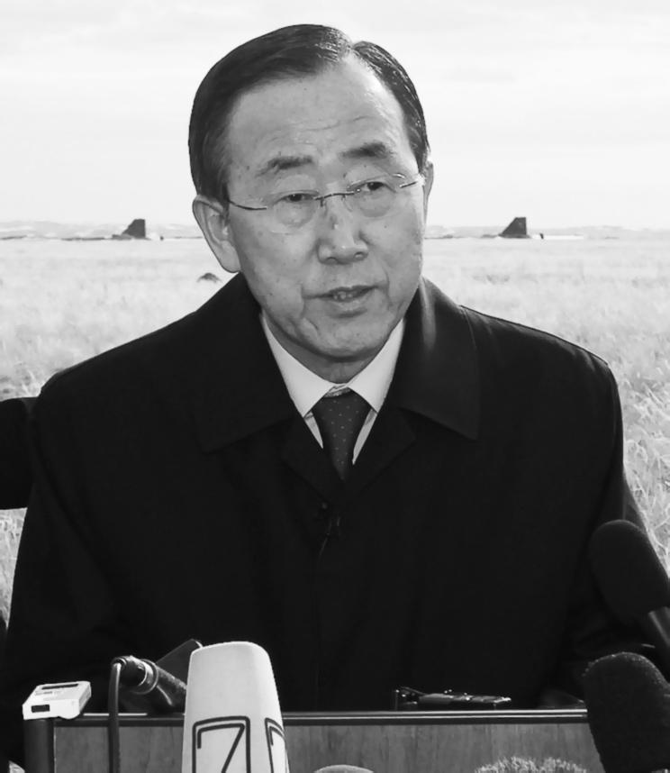 United Nations Secretary General Ban Ki-moon: I call on all nuclear-weapon states to follow suit of Kazakhstan I have just overflown ground zero and am standing on the ground zero, just two