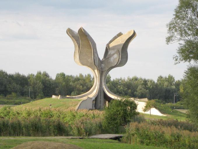 286 Pavlaković and Perak Figure 12.3 Image of the Jasenovac monument used to elicit reactions in subjects.
