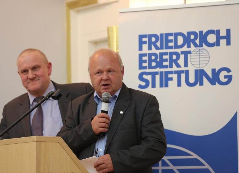 At the same time, Scandinavia remains a paradise for trade union activities, Eastern Europe is still coping with the consequences of the political transformation, and Germany, located in the middle