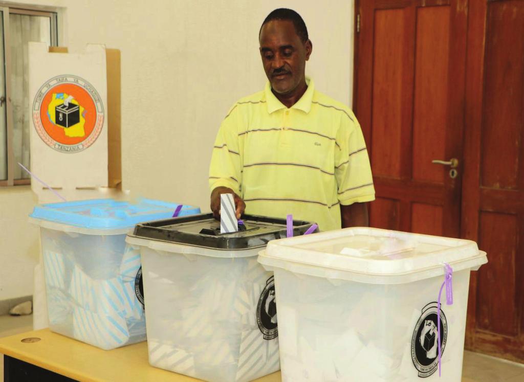 5.1 The Election Day CHAPTER FIVE VOTING AND VOTE COUNTING The 25 th October, 2015 was the Election Day for Presidential and Parliamentary Elections of United Republic of Tanzania, and Councillors