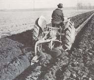 Farmers Revolts In the summer of 1932, farmers also took matters into their own hands.