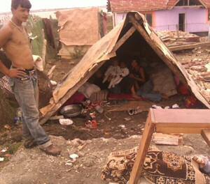 bulgaria a Romani family found this temporary shelter after their home was demolished, gorno ezerovo, 10 september 2009.