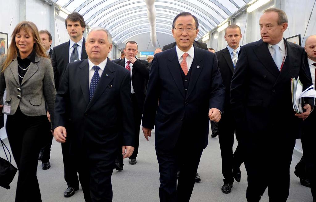 CHAPTER 2 POZNAN AND THE LONG ROAD TO COPENHAGEN Lech Kacynski, President of Poland, UN Secretary-General Ban Ki-moon, and UNFCCC