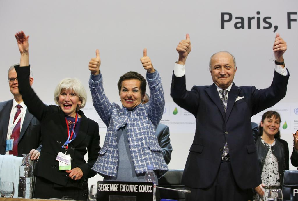 CHAPTER 9 PARIS: A BEAUTIFUL REVOLUTION Laurence Tubiana, COP 21/CMP 11 Presidency; UNFCCC Executive Secretary Christiana Figueres; and