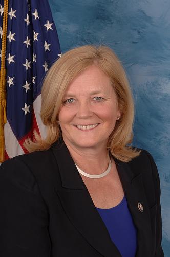 Maine Representative Chellie Pingree Democrat 1 st District (@chelliepingree) 2162 Rayburn House Office Building 202-225-6116 Maine Current Volunteers: Approximately 50 (Maine Volunteers in 1965: 94)
