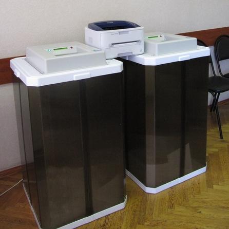 The KOIBs. The systems of automated processing of ballots (KOIB, according to the Russian acronym КОИБ) are installed at some of the polling stations 4 (see Fig.9, left).
