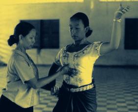 Linda studies traditional dance in Cambodia Traditional Cambodian Culture Cambodia is a small country of about 13 million people located in Southeast Asia between Thailand and Vietnam.