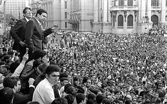 Figure 2: Massive Demonstrations, Brazil 1968. Figure 3: Protests, Brazil 1968. To maintain political power, The Socialist Revolution has a long list of performances in its repertoire of contention.