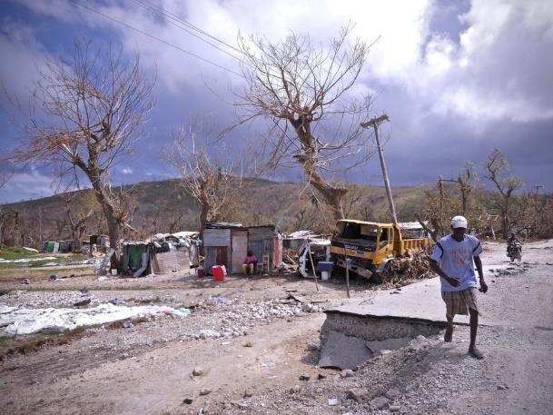 Displacement in Grand Anse and Sud Introduction & Methodology On the morning of Tuesday 4 October 2016, Hurricane Matthew made landfall in the Grand Anse and Southern Peninsula as a Category 4