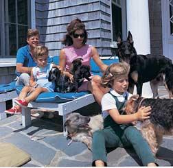 670-678-Chapter 20 10/21/02 5:46 PM Page 672 Page 3 of 9 President and Mrs. Kennedy enjoy time with their children, Caroline and John, Jr., while vacationing in Hyannis Port, Massachusetts. B.