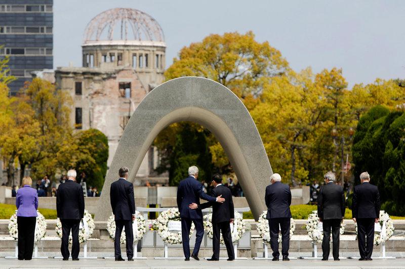 The Asia-Pacific Journal Japan Focus Volume 14 Issue 10 Number 1 May 15, 2016 If Obama Visits Hiroshima Richard Falk There are mounting hopes that Barack Obama will use the occasion of the Group of 7