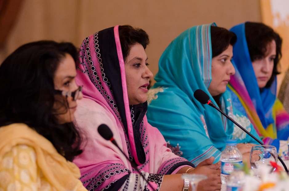 Strengthening Women Parliamentarians in Pakistan for Effective Government WOMEN AS DYNAMIC LEADERS AND AGENTS OF REFORM Now we have the knowledge and capacity to talk to Government officials Nargis,