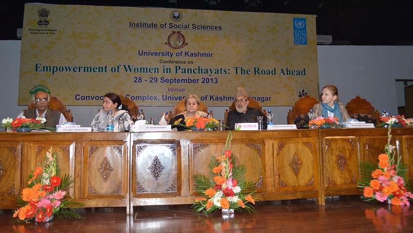 Nilofer Khan, Dean, Department of Students Welfare and Director, Women s Studies Centre, University of Kashmir, Dr. Syeda Hameed, Member, Planning Commission, Government of India, Mr.