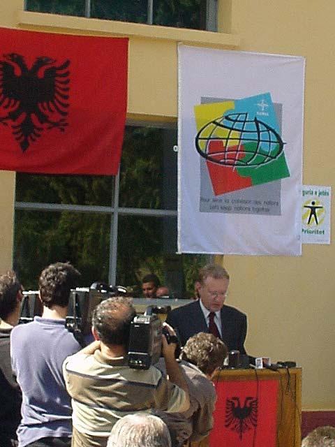 ALBANIA AND THE OTTAWA TREATY Albania ratified the Ottawa Treaty on 29 February 2000 Stockpile Destruction Project commenced 15 January 2001 with Canadian assistance Demilitarisation was based on