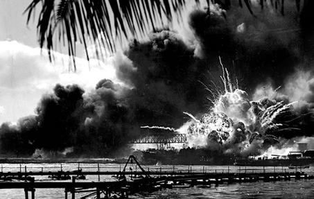 Japan thugh that the US was standing 3. On, 1941, Japanese planes the United States naval base at, Hawaii a. Mre than American sldiers, sailrs, and civilians were killed b.