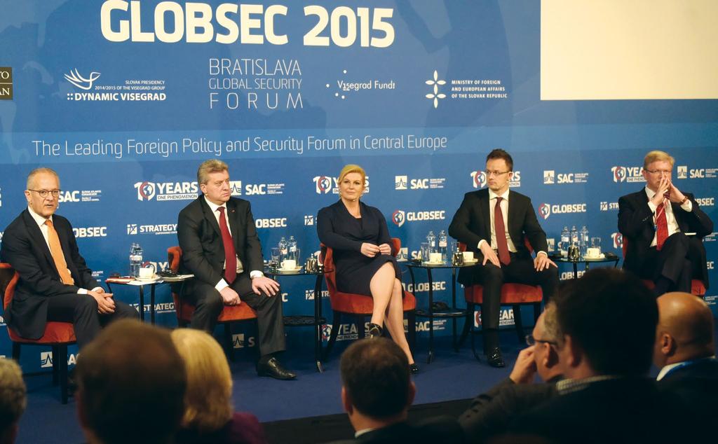 www.predsjednica.hr / 20 GLOBSEC 2015: Security should not be taken for granted BRATISLAVA, 19-20 June President Kolinda Grabar-Kitarović participated in the GLOBSEC 2015 Global Security Forum.