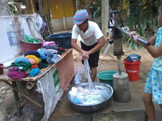 g sarisari store business, pamugon, laundry) While women are generally more vulnerable to