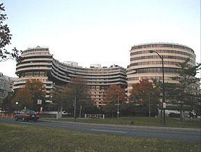 WATERGATE - A THIRD-RATE June 17, 1972 5 men arrested for breaking into Dem party headquarters Part of systematic paranoia about leaks Rather than just