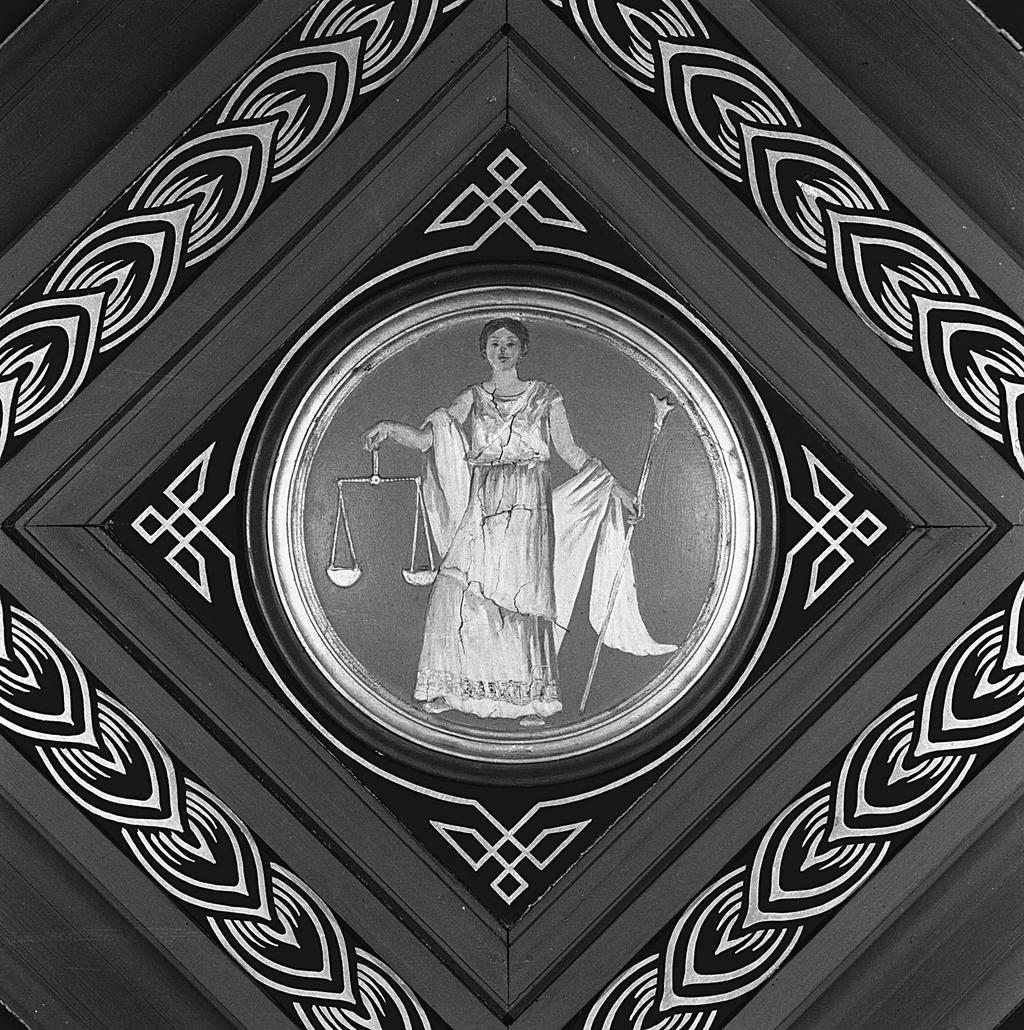 Law s Borders: Yale Global Constitutionalism 2012 Justice, ceiling ornament, designed by Herman