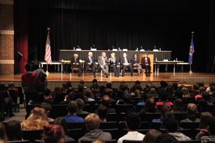 2016 Annual Report In April 2016, the Supreme Court s traveling oral argument program was held at Lakeville North High School, in front of nearly 600 students.