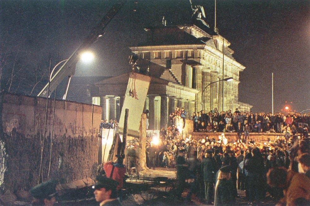 Berlin Wall Comes