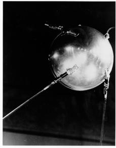 Arms Race 1957, USSR launches Sputnik, the