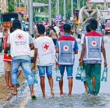 In the Galle district, where more than 100,000 people were affected by the floods, volunteers distributed relief items and provided first aid, food and other essential services.
