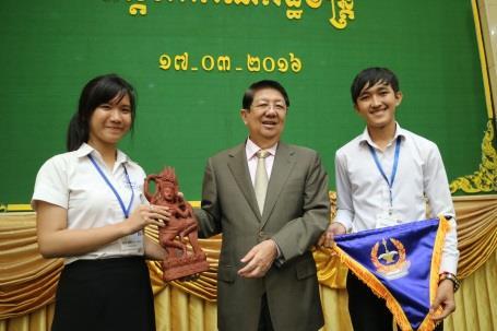 Sok An, Deputy Prime Minister) It is important to see and experience new things by yourself through the