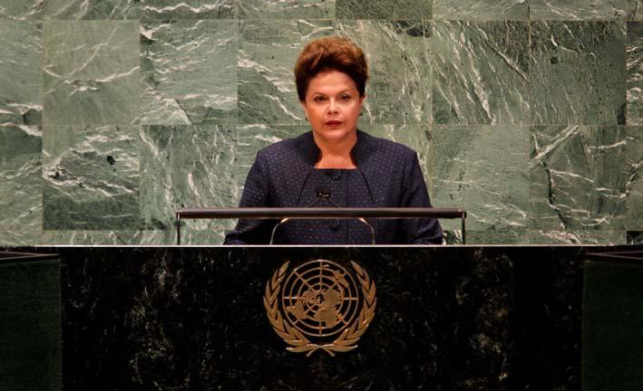 BRAZIL NEWS BRIEFS 5 FOREIGN POLICY Photo: Wilson Dias/Agencia Brasil President Rousseff at opening of the United Nations Assembly.