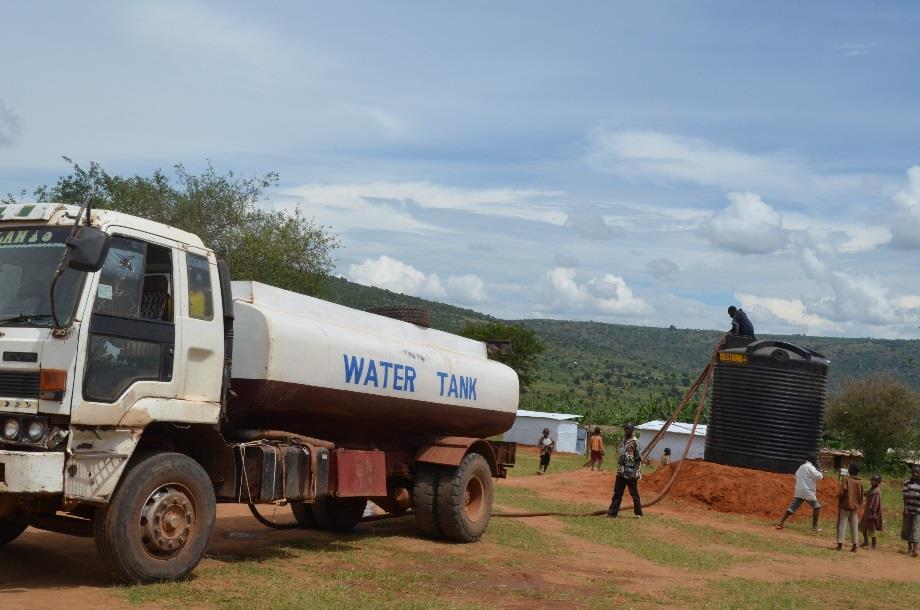 Water Trucking in Kabinda C village. Photo: UNHCR/E. Ohanusi Shelter / Infrastructure / CRIs In Nakivale, 2 new temporary structures were constructed at Kabazana RC to accommodate 2,000 Burundians.