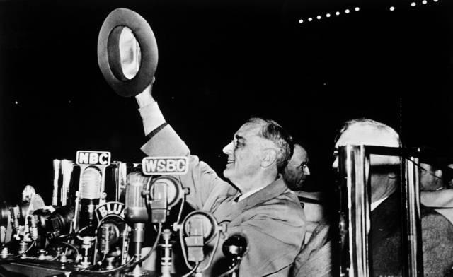 FDR EASILY WINS 2 ND TERM The Republicans nominated Alfred