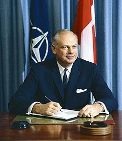 Paul Hellyer, Defence Minister Came into office in 1963 Determined to unify Canadian Forces & increase efficiency while saving costs Unification.