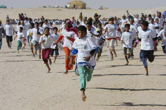 THE PROGRAMM: All participants and supporters will stay in the tents of local Saharawi families while at the Smara camp.