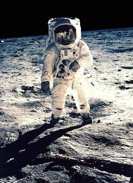 July 1969 US becomes first nation to land on the moon Space Race