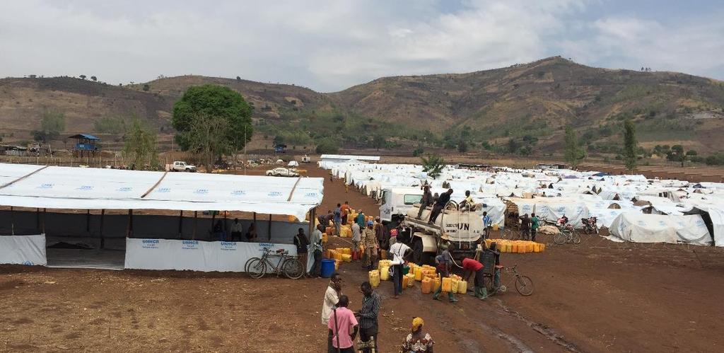 Temporary site opened in Kamanyola to host 2485 Burundian refugees and asylum seekers outside the MONUSCO COB after the incident of 15 September. UNHCR 2017/ F.