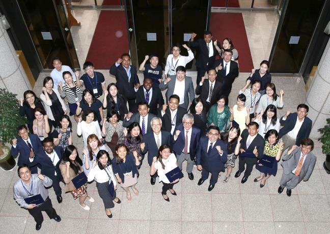 Ⅰ. Program Overview Program Objectives The Seoul Academy of (SAIL) is a training program organized by the Center for (CIL) at the Korea National Diplomatic Academy (KNDA) of the Ministry of Foreign