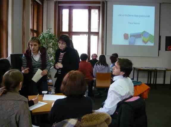 6.6 Librarian education Besides the new library services for migrants, the second main aspect our project has focused on the training of library staff.