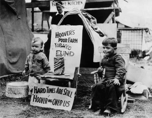 DOCUMENT 5 Hooverville in Washington, D.C., 1932 Getty Images 1. What is the purpose of the display shown in the picture? 2.