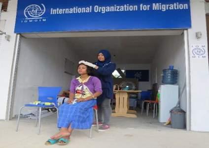 3 BAY OF BENGAL AND ANDAMAN SEA CRISIS IOM Response Situation Report November 2015 j Temporary Shelter & Non-Food Items (NFIs) IOM continued its ongoing building progress for 7 temporary shelter