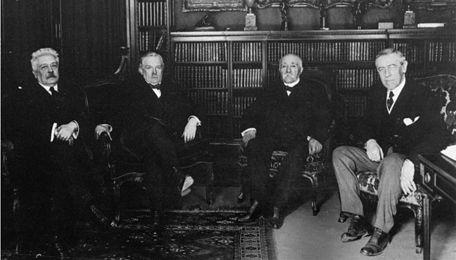 Meet in Paris to decide the terms of the peace treaty (January 1919). The Big Four President Woodrow Wilson (U.S.