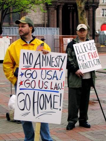 Anti-Immigrant Strategy Prevails In GOP Post 2006 Elections GOP Continue to Alienate Hispanics Republicans defeated the 2007 Senate immigration bill.