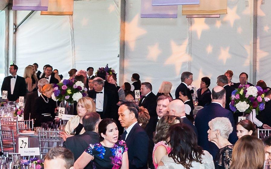 A prestigious tented event to be held on the National Mall, the BALL for THE MALL 2018 will feature breathtaking views, distinguished speakers, seated dinner and dessert reception with dancing.