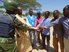 WORKING WITH PARTNERS As part of the UN integrated mission to Somalia (UNSOM), UNHCR maintains close collaboration with UN agencies, local and international NGOs and Somali authorities at country and