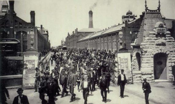 Pullman Strike During poor economic times in the 1870s and 1890s, violence erupted when employers sought to