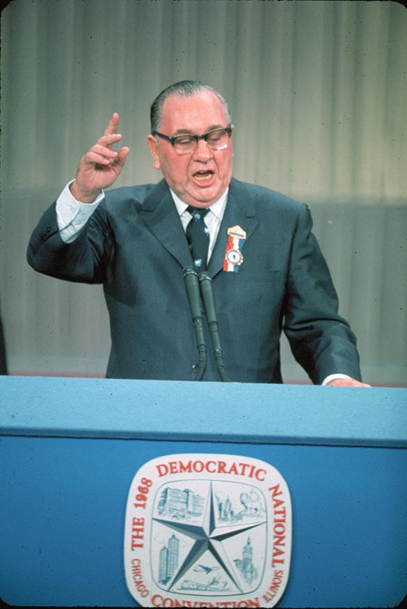226 Chapter 8 Mayor Richard J. Daley ruled the city of Chicago from 1955 until his death in 1976. His Cook County Democratic Party organization was highly organized at the precinct level.