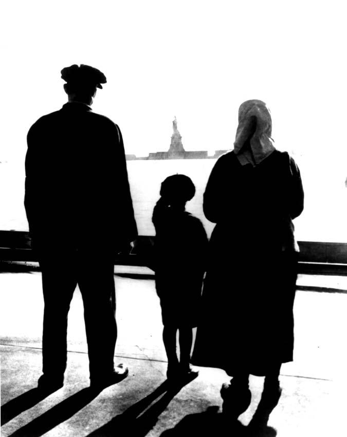 4 U.S. Immigration Policy in an Unsettled World Courtesy of Ellis Island Immigration Museum. Turn-of-the-century immigrants approach New York. How were Asian immigrants received?